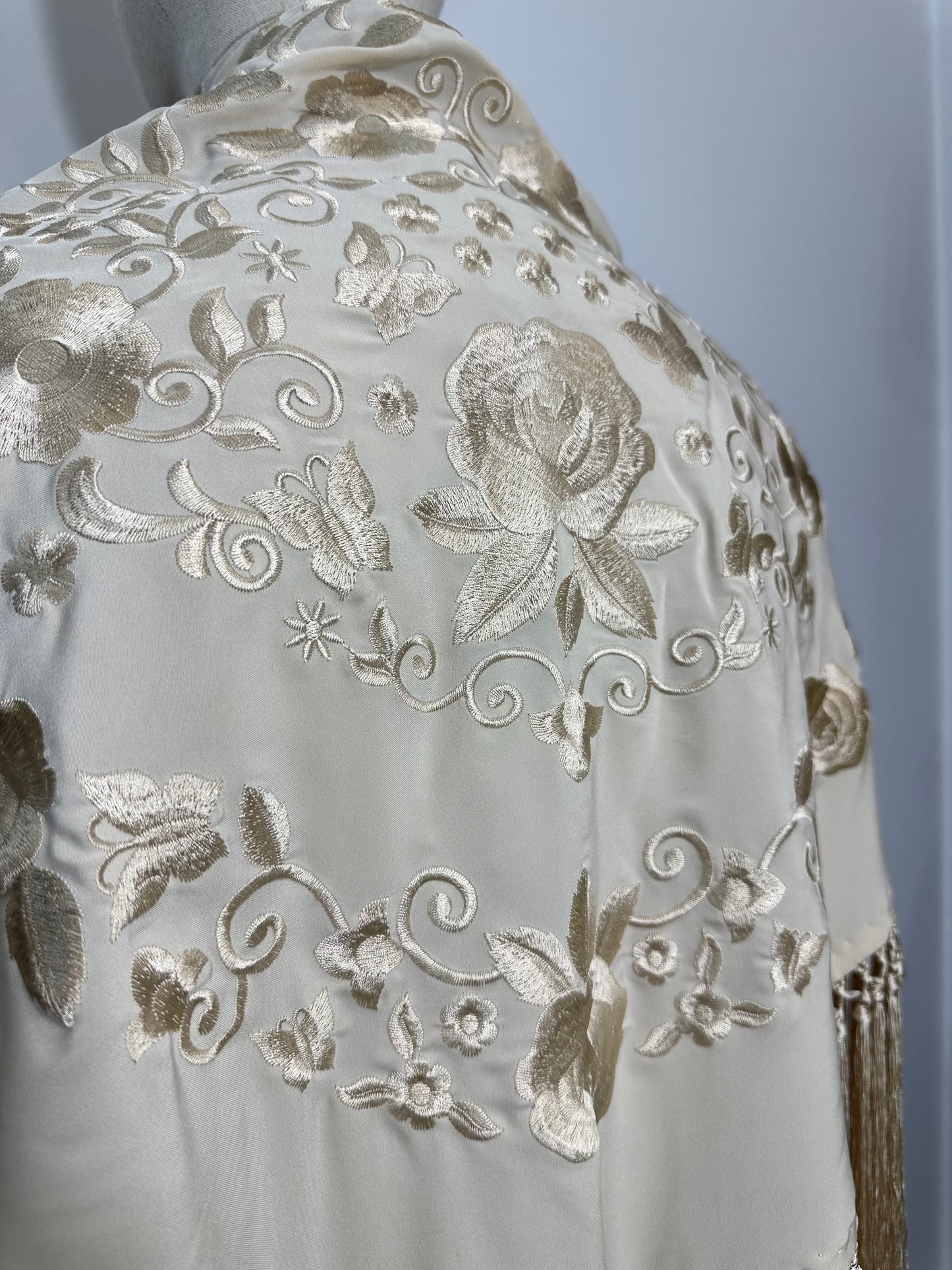 Mantoncillo Carmen Liso Beige