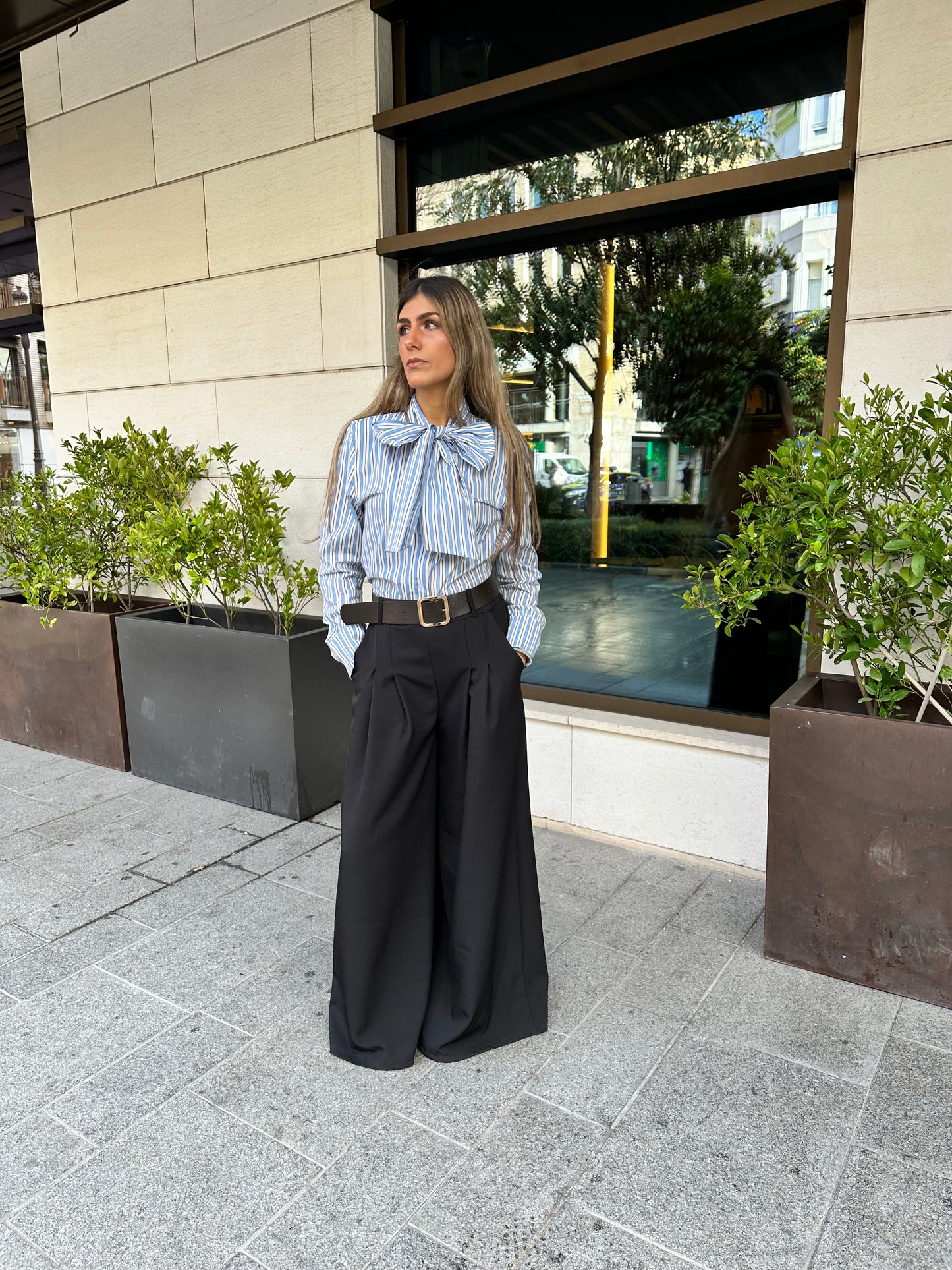 Pantalón Ancho Negro