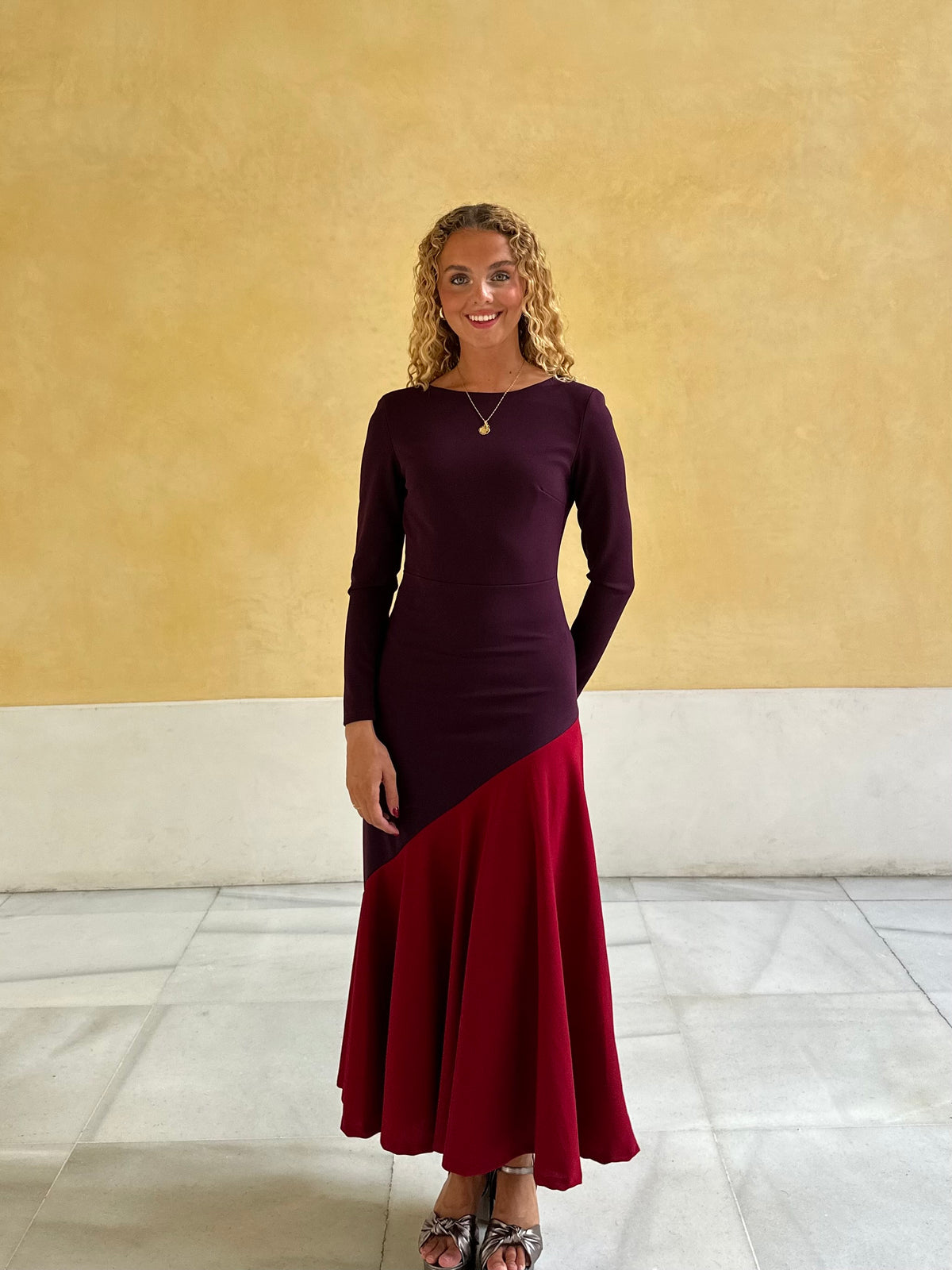 Vestido Bicolor Burdeo