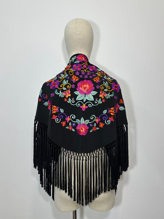 Mantoncillo Carmen Negro