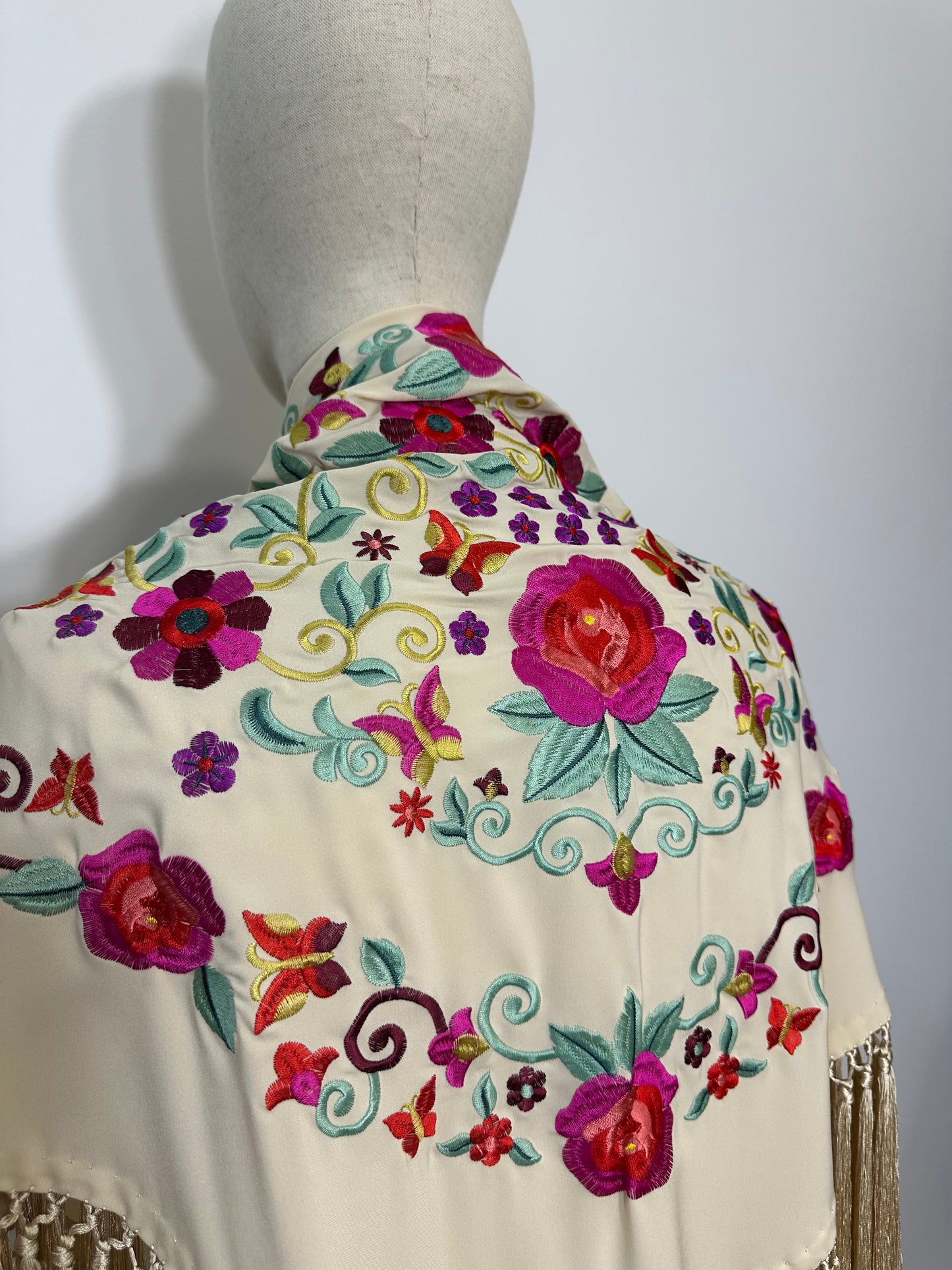 Mantoncillo Carmen Beige