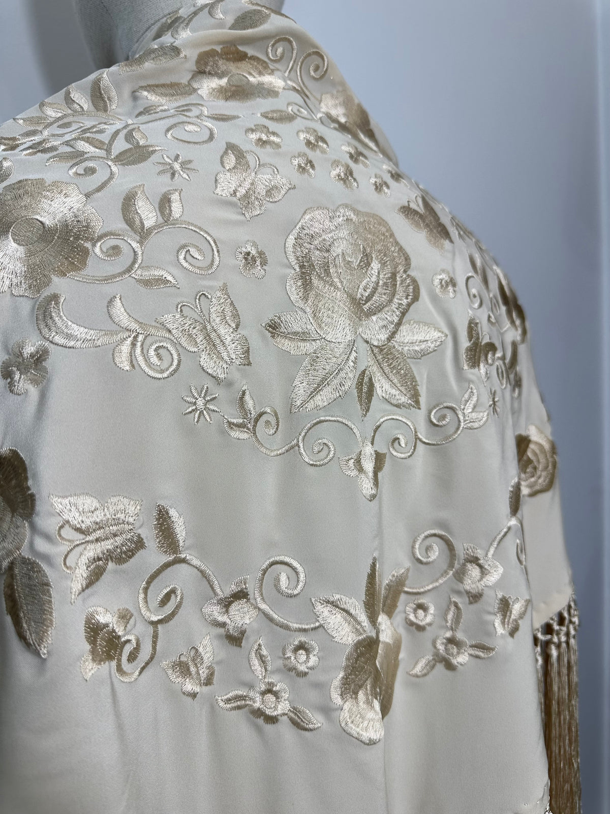 Mantoncillo Carmen Liso Beige