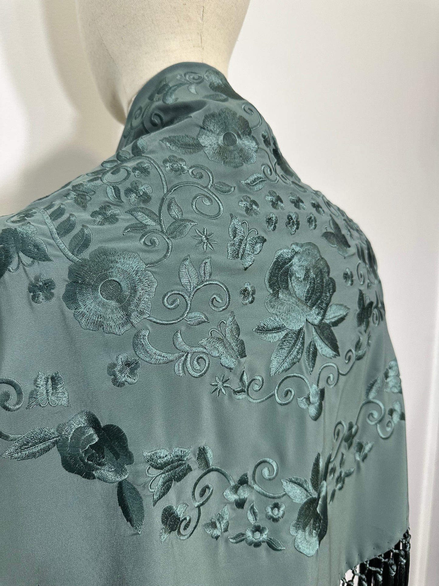 Mantoncillo Carmen Liso Verde Jabonoso